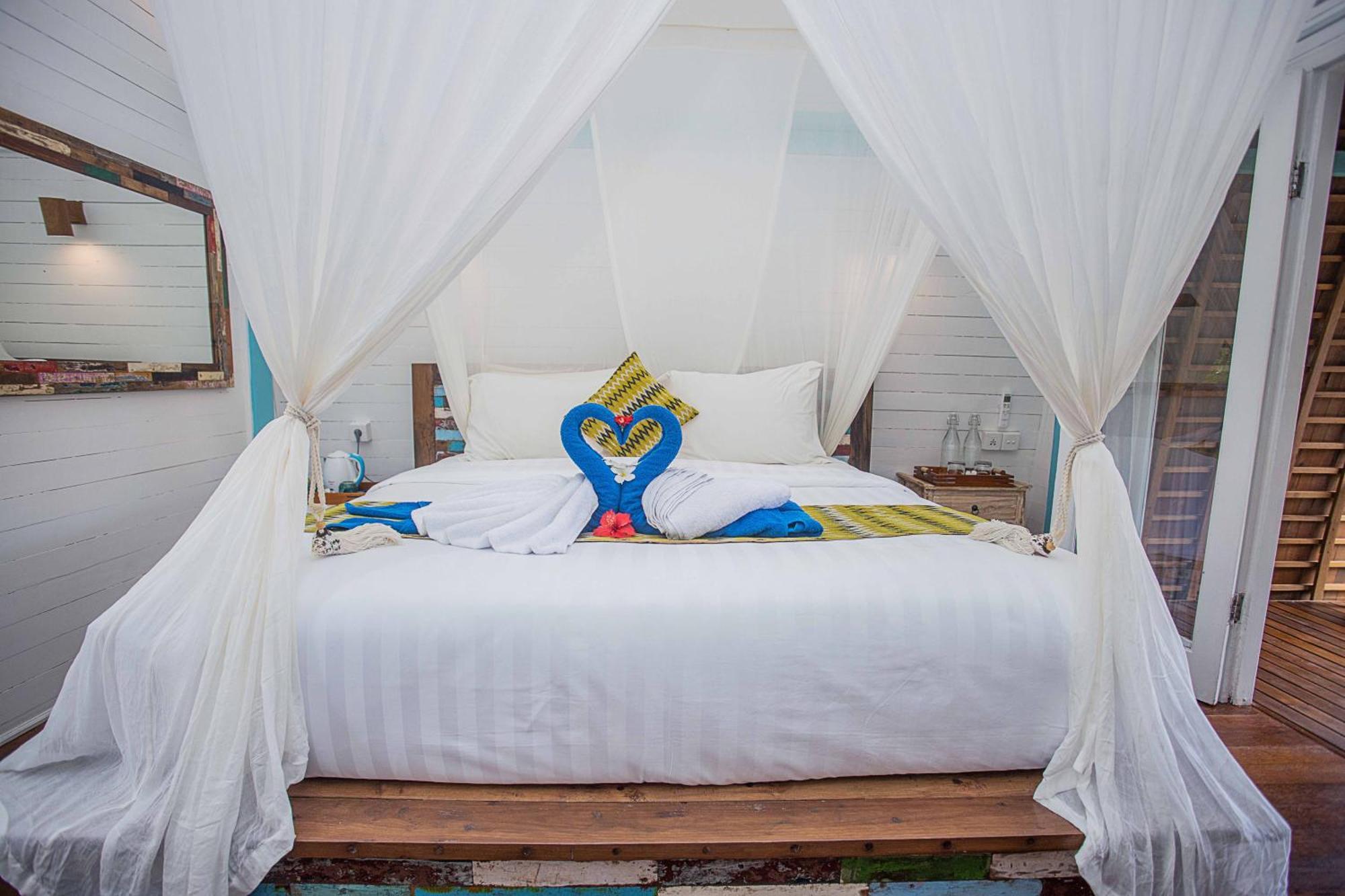 Water Blow Huts Nusa Lembongan Zewnętrze zdjęcie
