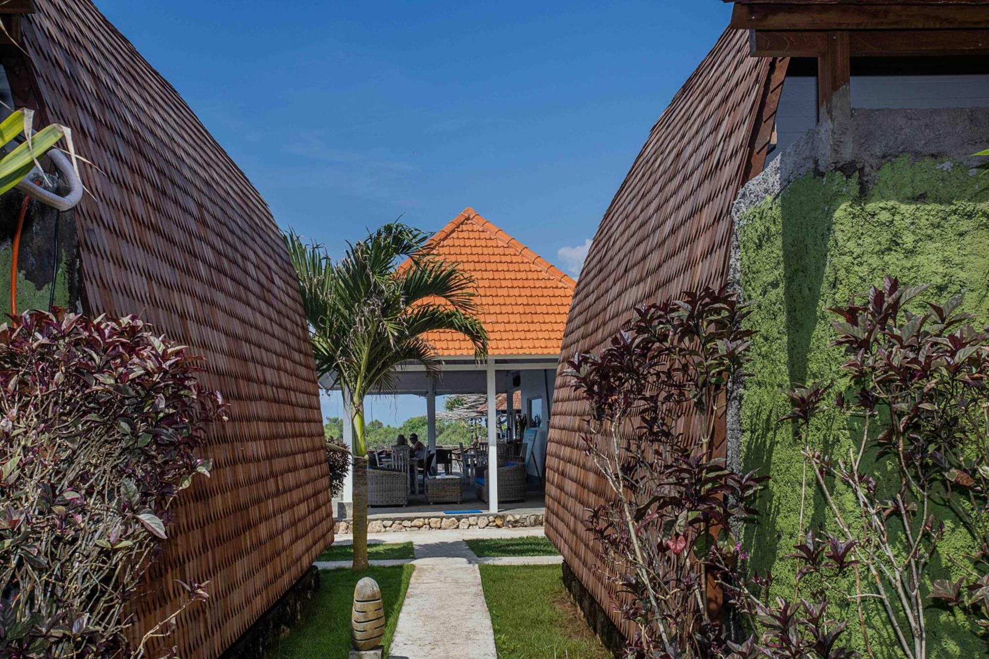Water Blow Huts Nusa Lembongan Zewnętrze zdjęcie