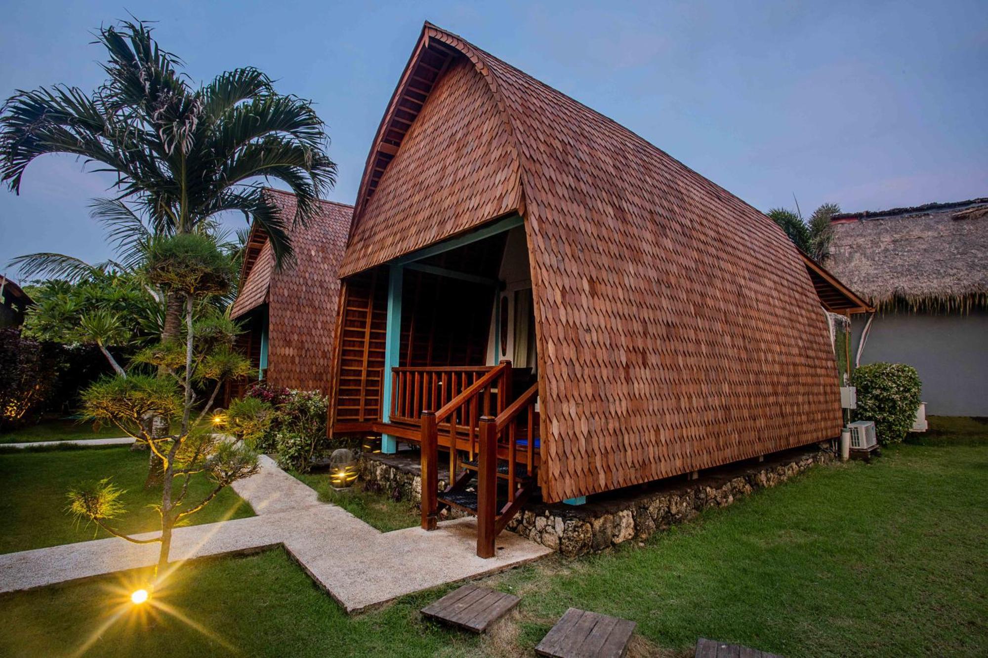Water Blow Huts Nusa Lembongan Zewnętrze zdjęcie